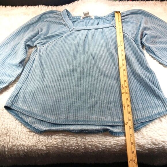 American Rag Lightweight Distressed Waffle Knit Square Neck Baloon Sleeve Top M. - Picture 7 of 9